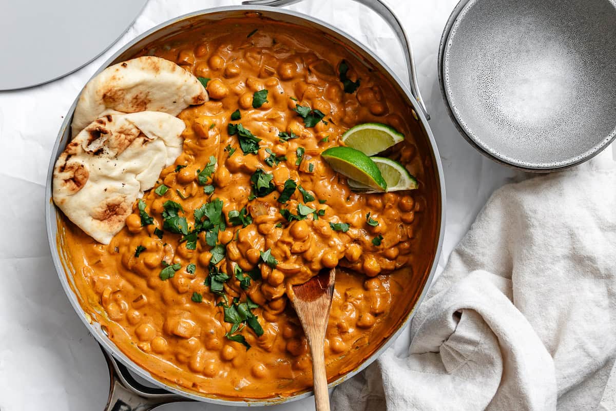 Protein-Packed Chickpea Curry: Budget-Friendly & Freezes Well